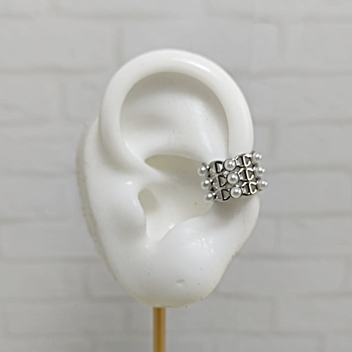 Earcuff perlitas plateado para mujer