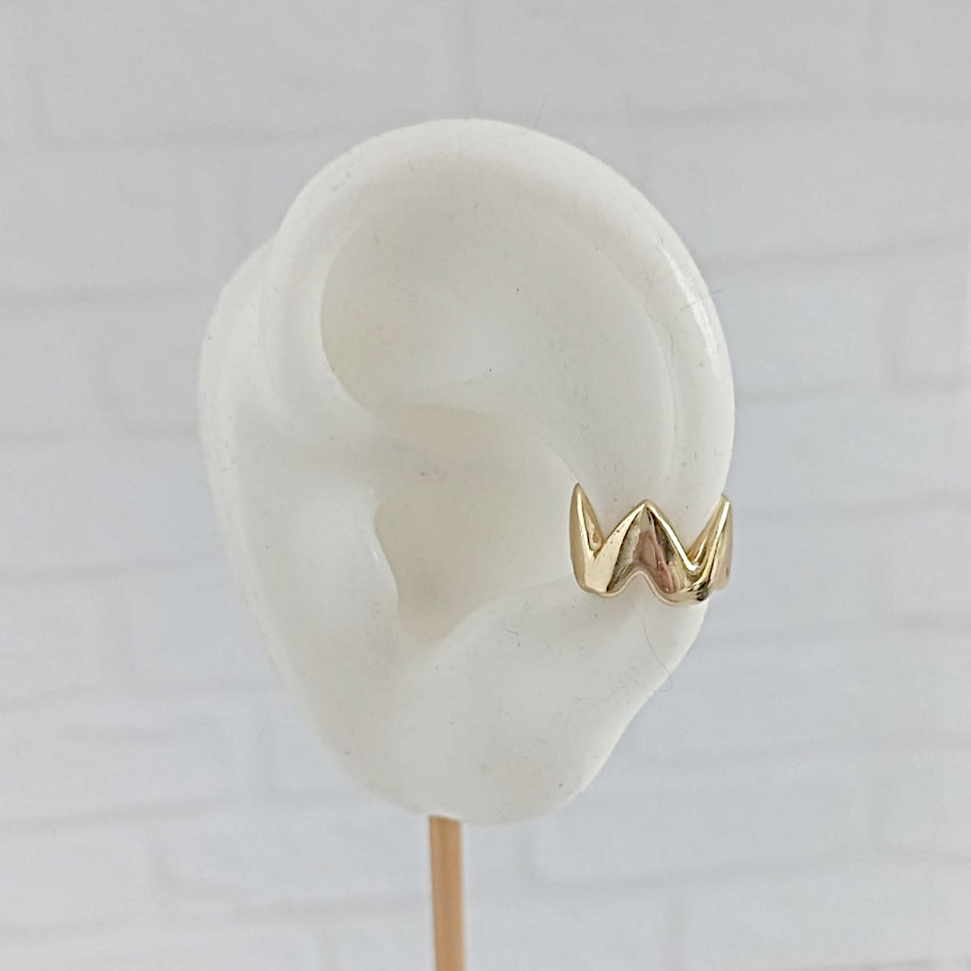 Earcuff corazones dorados para mujer