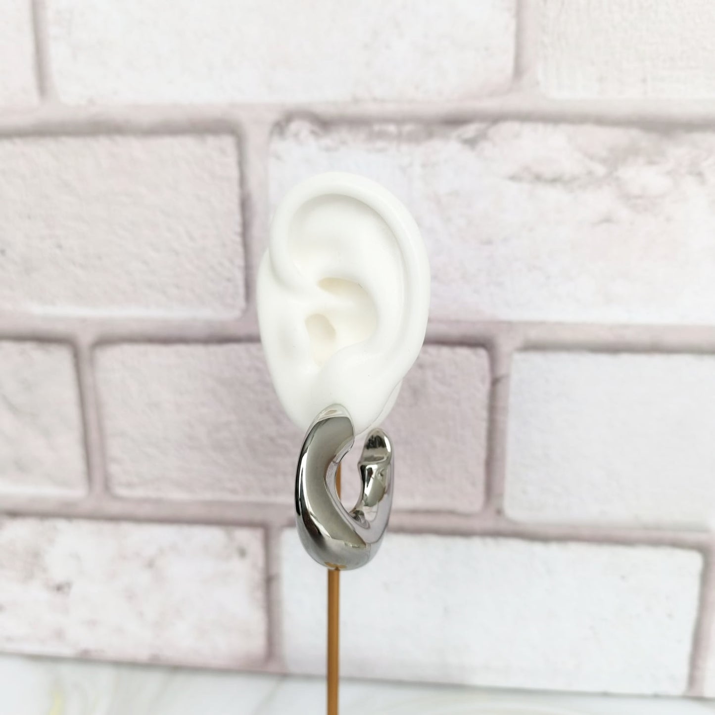 Candongas Chunky Plateados Estilo Moderno