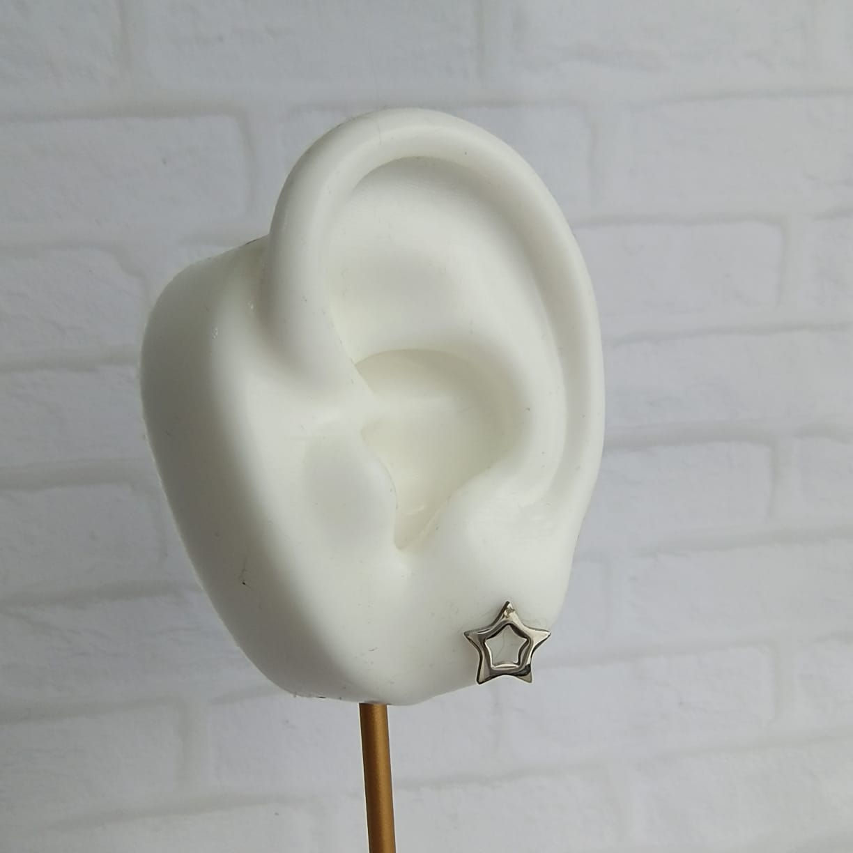 Aretes plateados en forma de estrella – acero quirúrgico 316L hipoalergénico
