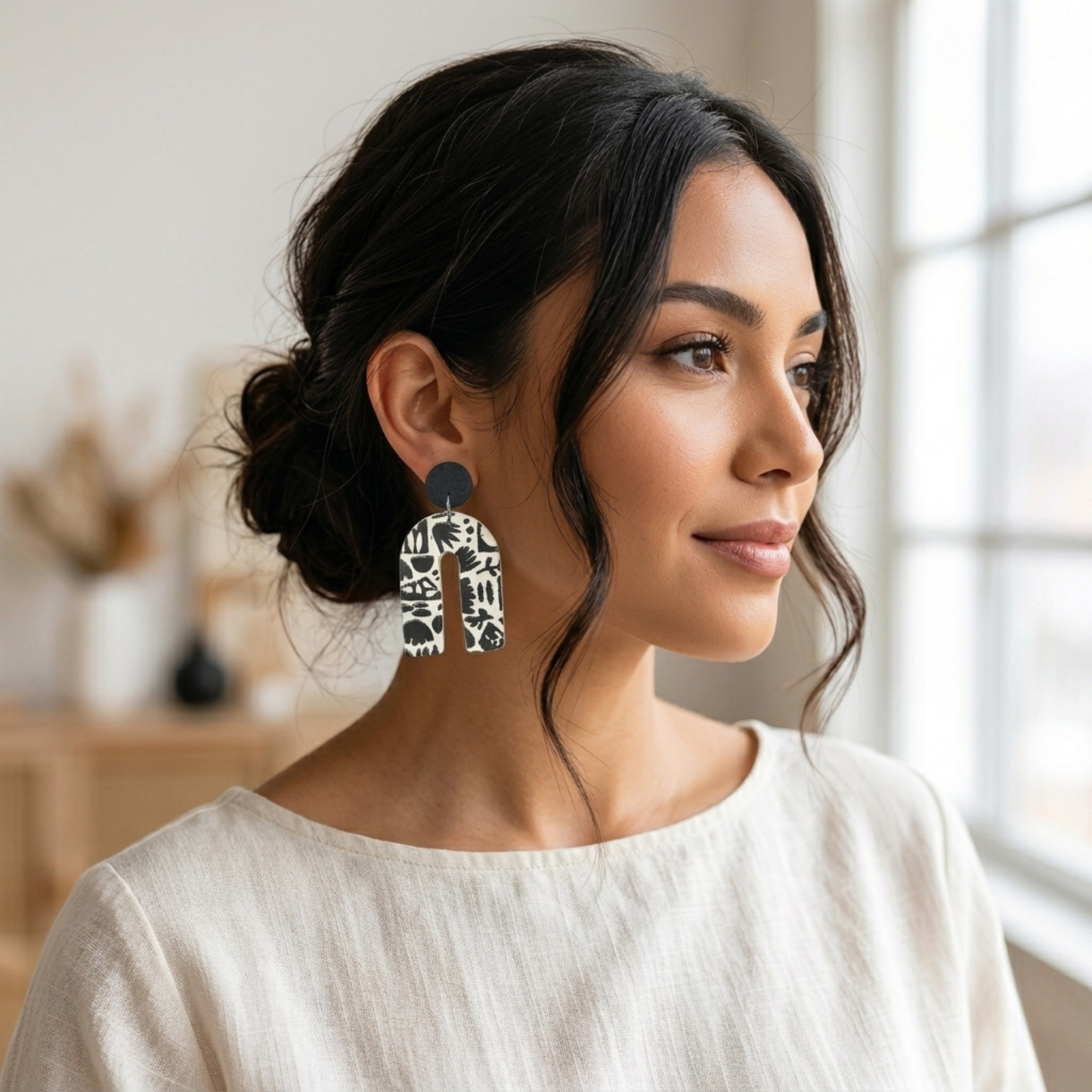 Aretes Artesanales Abstractos Blanco & Negro Arcilla Polimérica | Diseño Exclusivo BWK