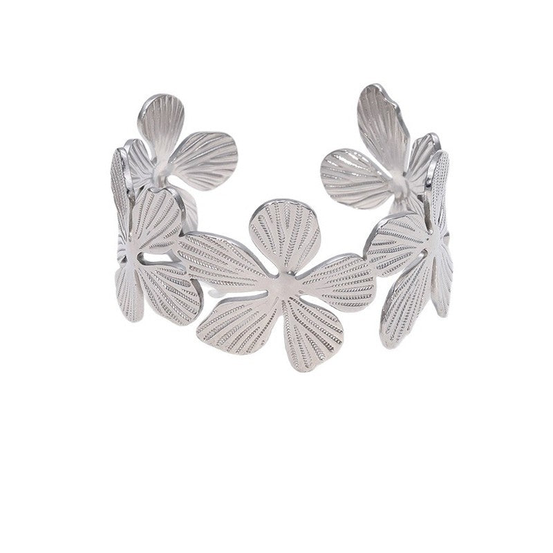 Brazalete Plateado Floral