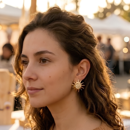 Aretes Sol dorados con espiral para mujer Brownika Accesorios