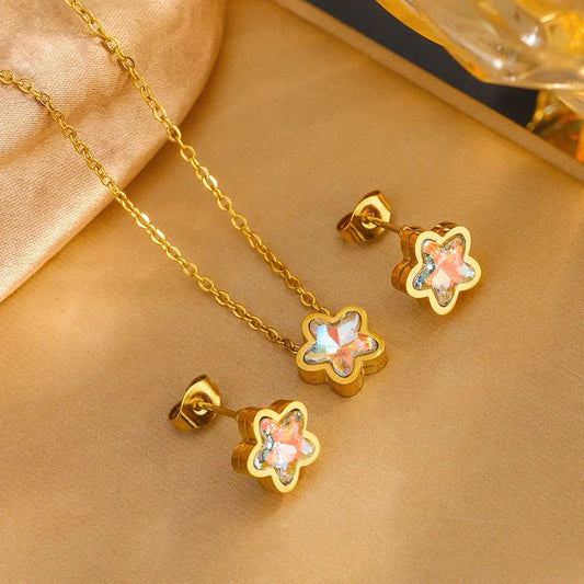 Set Collar y Aretes Estrella Blanca en Acero Inoxidable año Oro 18K