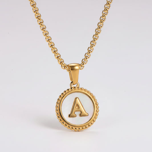 Collar Inicial A en Acero Inoxidable 304 Baño Oro 18K