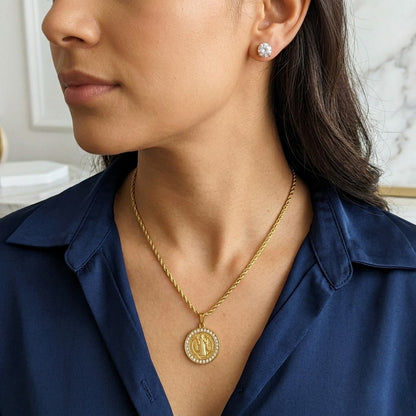Collar Medalla San Benito incrustaciones circones & Topos Brillantes