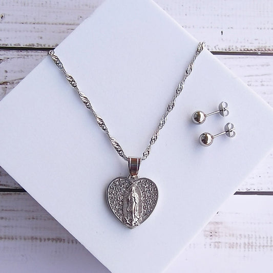 Collar Virgen de Guadalupe forma Corazón incrustaciones Zircones brillantes & Topos Plateados