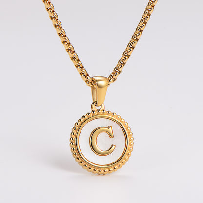 Collar con Letra Inicial C en Acero Inoxidable 304 Baño Oro 18K