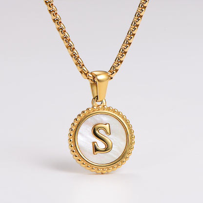Collar con Letra Inicial S en Acero Inoxidable 304 Baño Oro 18K