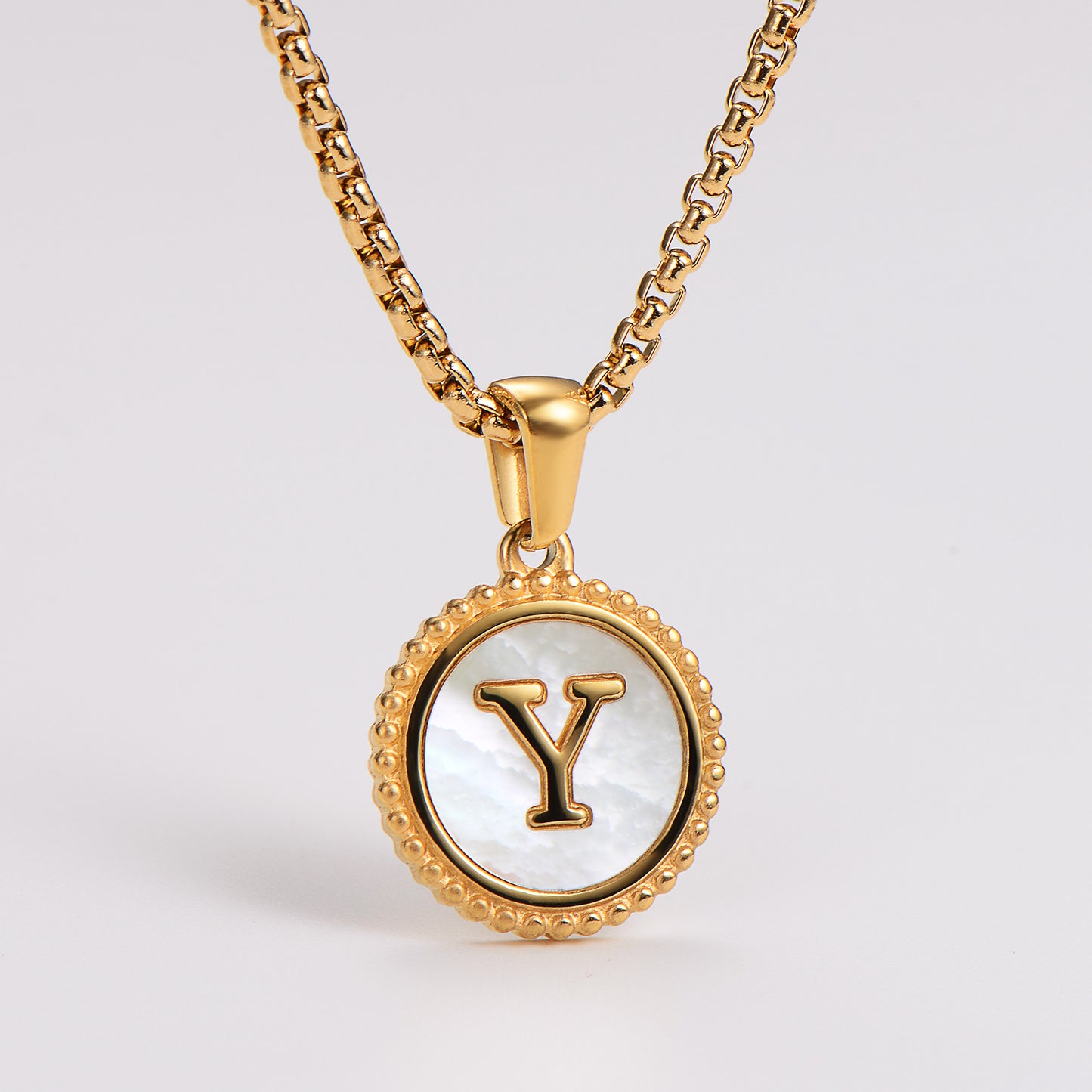Collar con Letra Inicial Y en Acero Inoxidable 304 Baño Oro 18K