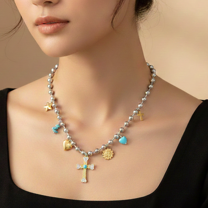 Collar Charm Cruz Turquesa + Topos plateados