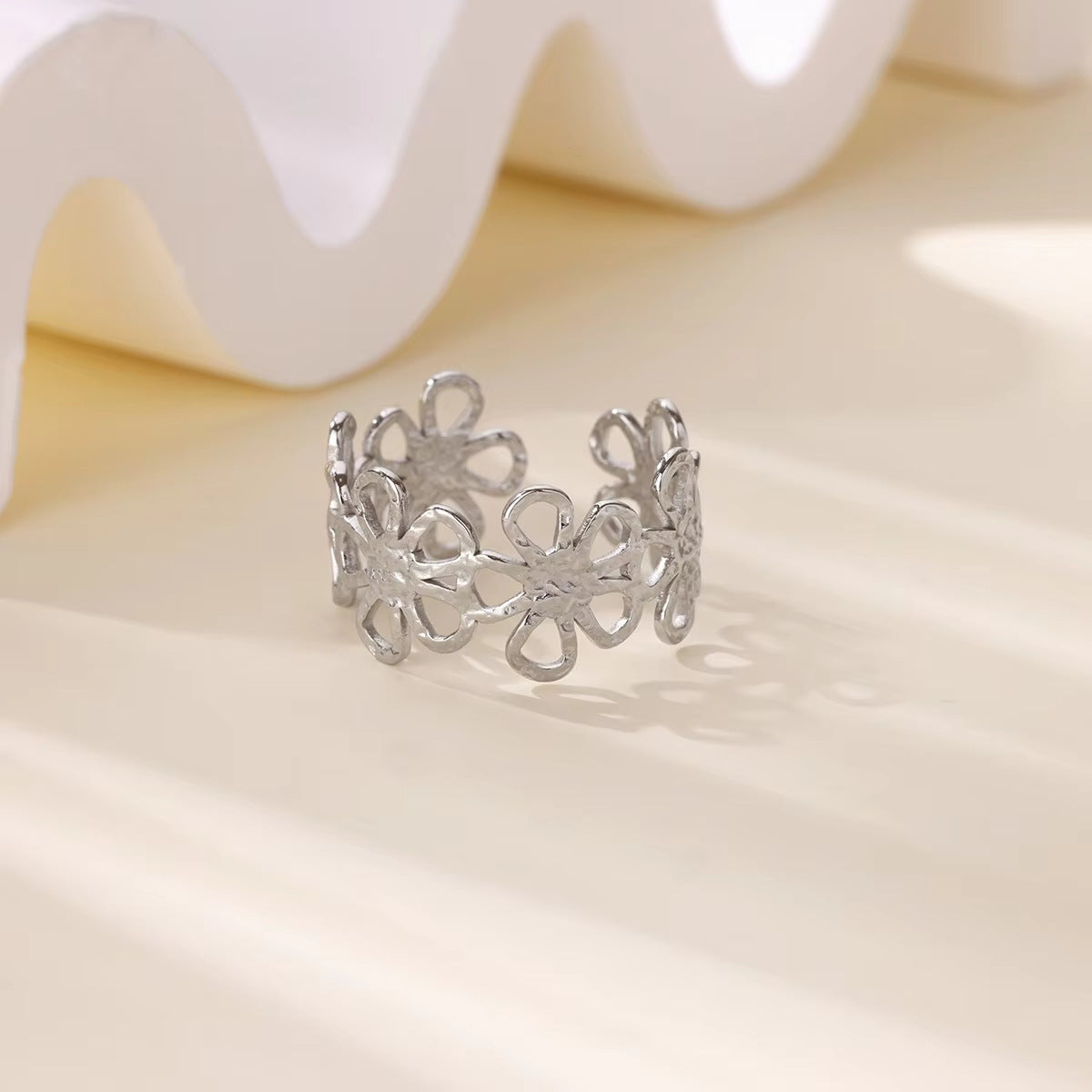 Set Brazalete + Anillo ajustable Plateado Floral Diosa Griega