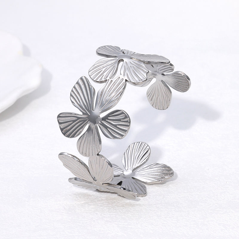 Brazalete Plateado Floral