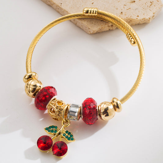 Brazalete Elegante con Dijes de Cereza