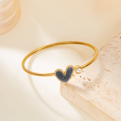Brazalete de Acero Inoxidable con Corazón Esmaltado - Negro