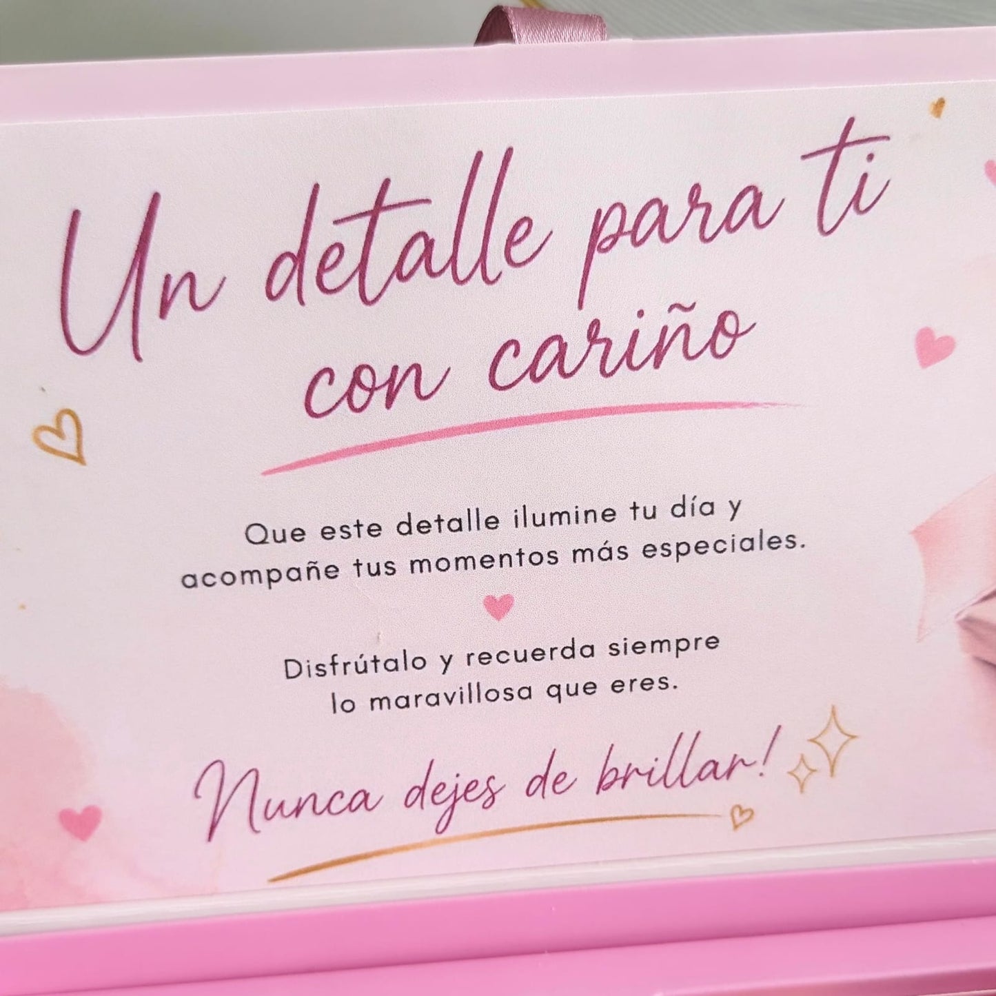 Caja de Regalo Premium "Un Detalle para Ti"