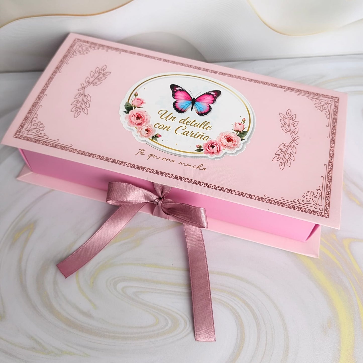 Caja de Regalo Premium "Un Detalle para Ti"
